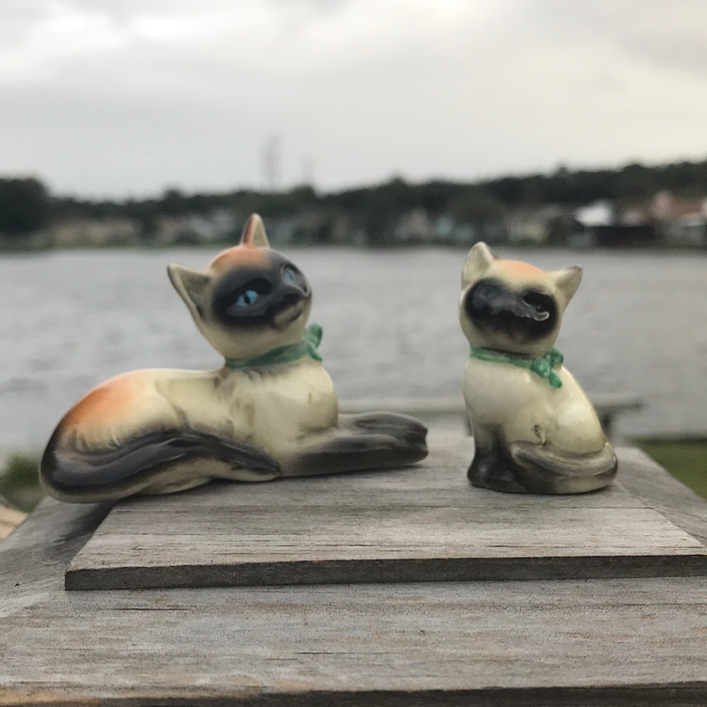 Lenox Goebel Siamese Mom & Kitten Figurines.